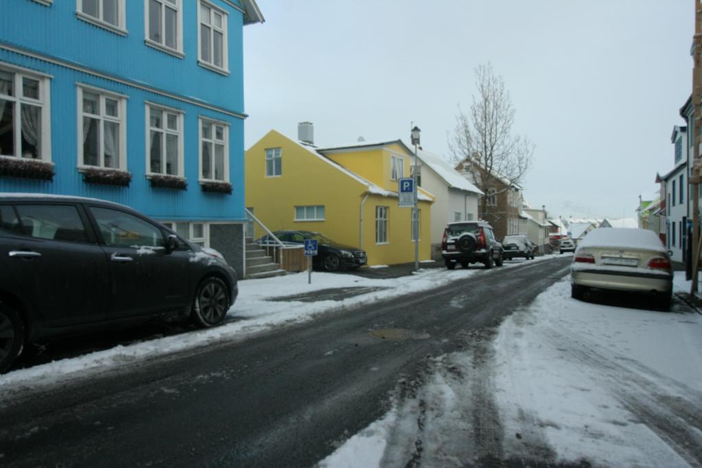 Our House Guesthouse Reykjavik Bagian luar foto