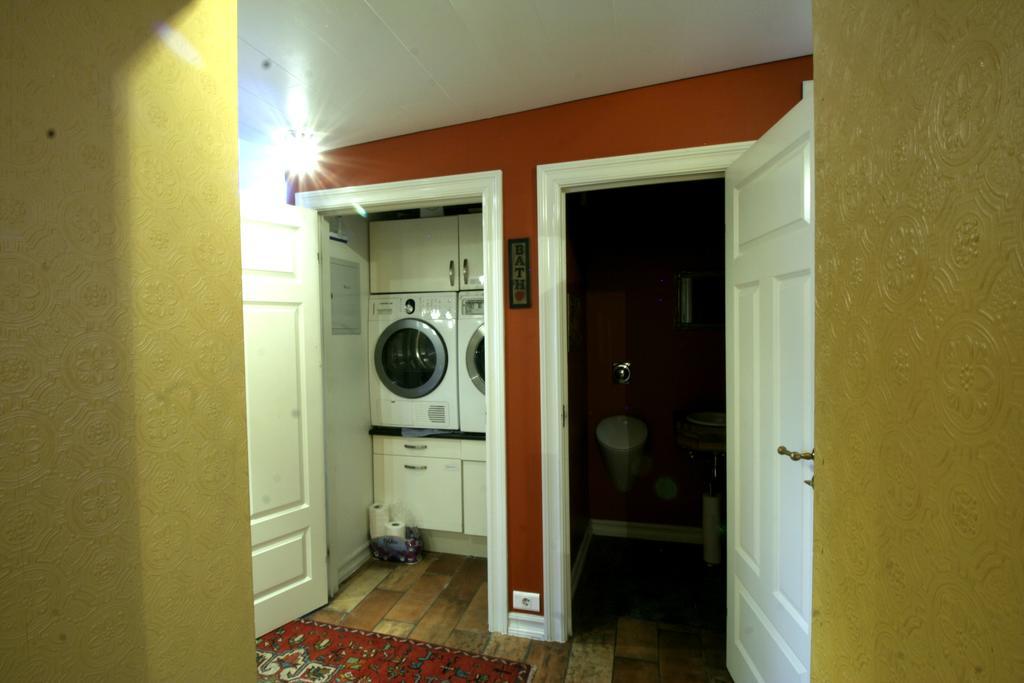 Our House Guesthouse Reykjavik Bagian luar foto