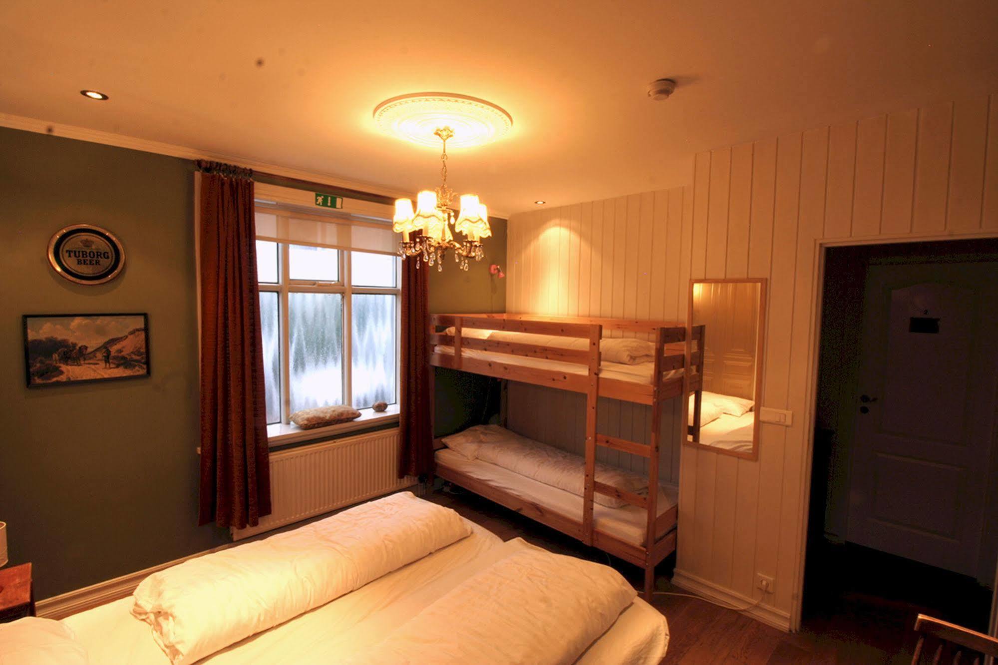 Our House Guesthouse Reykjavik Bagian luar foto