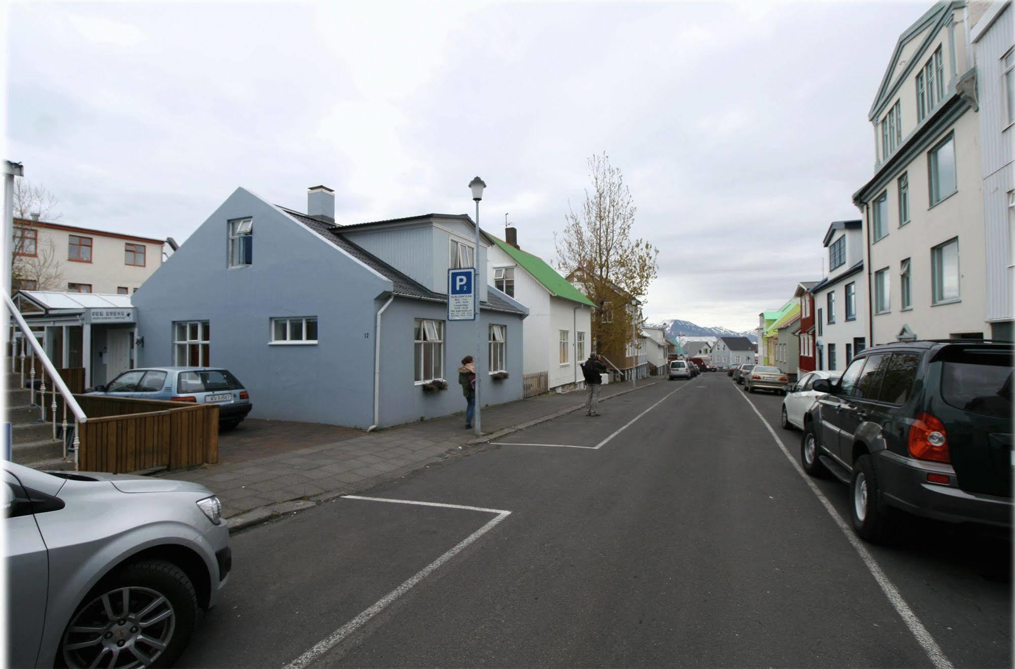Our House Guesthouse Reykjavik Bagian luar foto